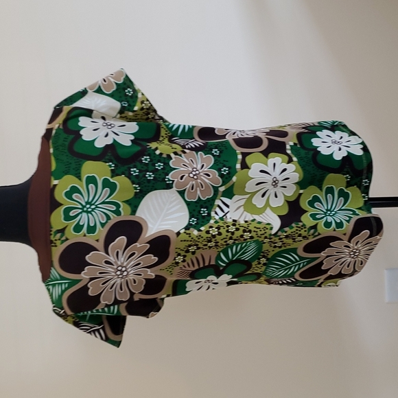 RQT Women's Top - Picture 4 of 4